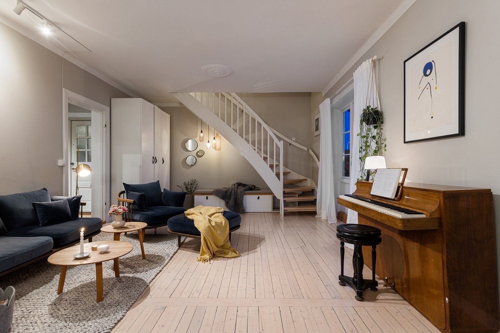 Kveldsstemning. Galleribilde