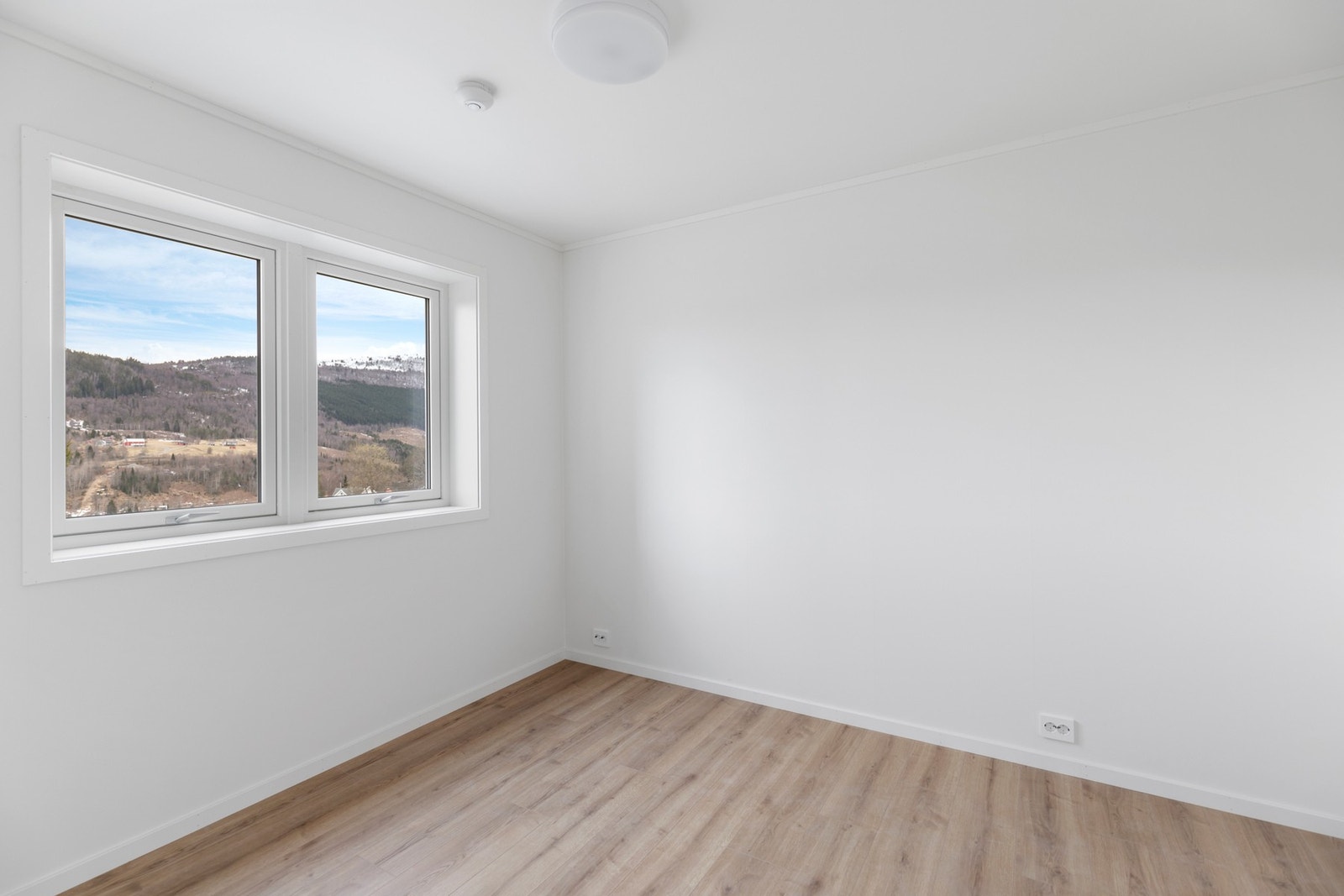 Soverom nr. 2 i 1.etasje Galleribilde