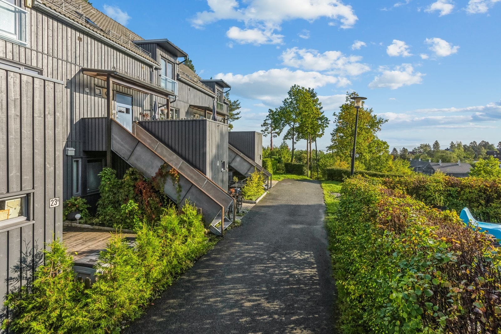 Svært hyggelig og rolig tun Galleribilde