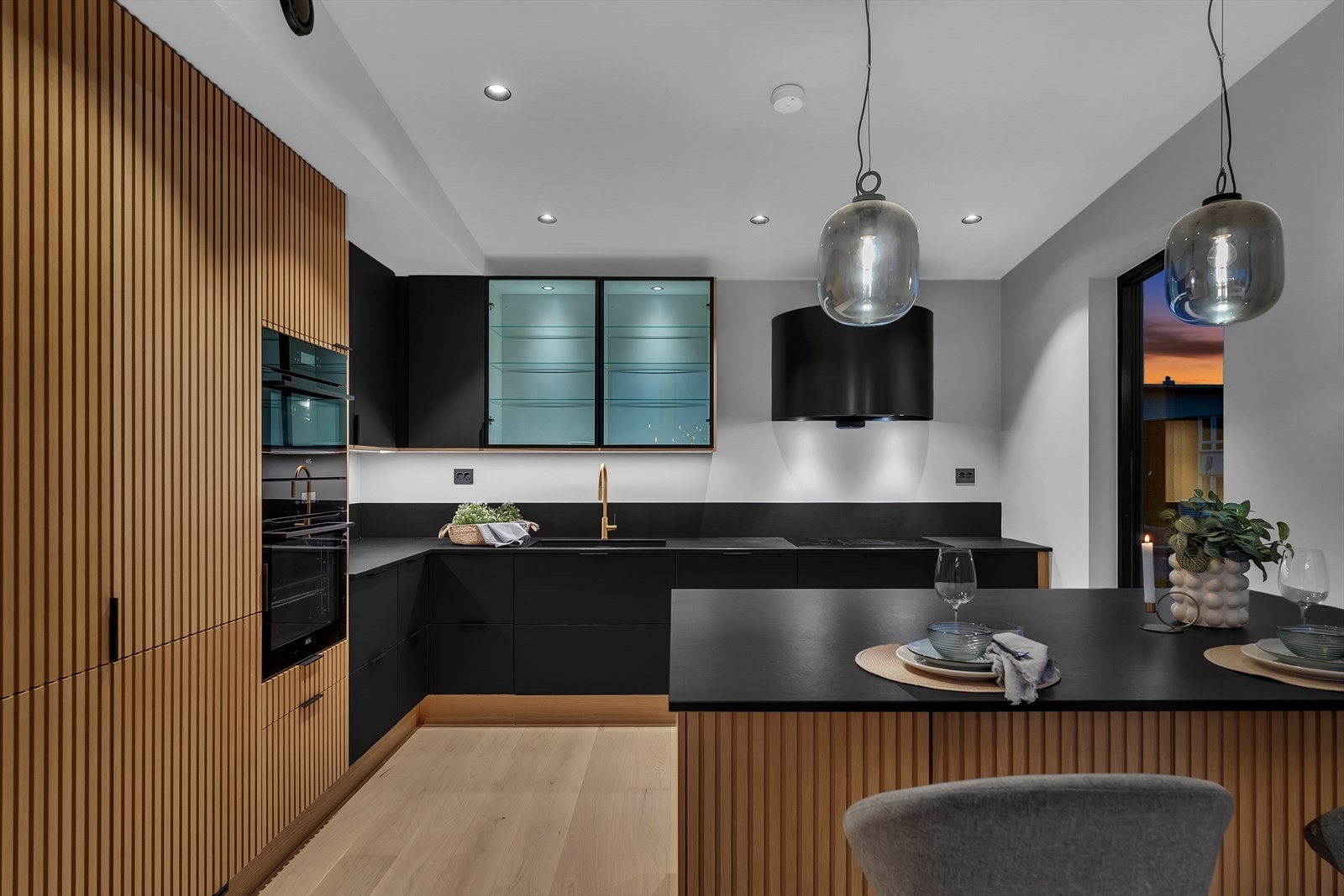 Eksklusivt og lekkert kjøkken fra JKE Design Galleribilde