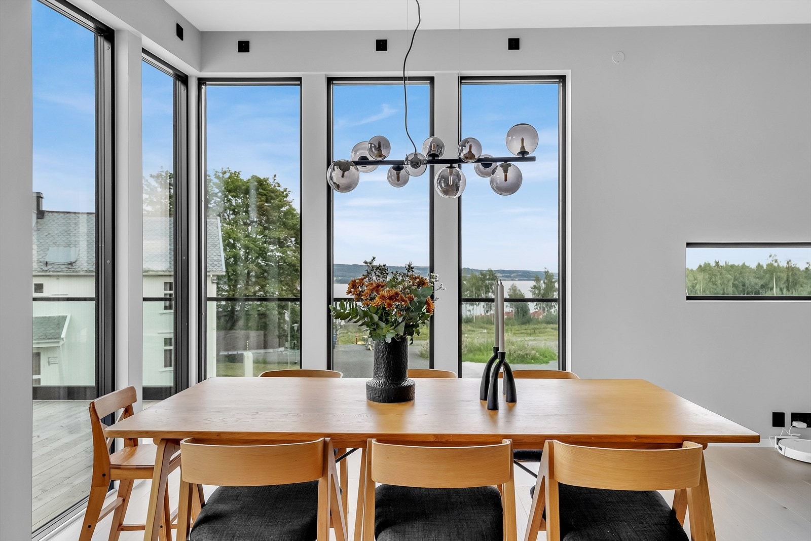 Vinduer fra gulv til tak Galleribilde