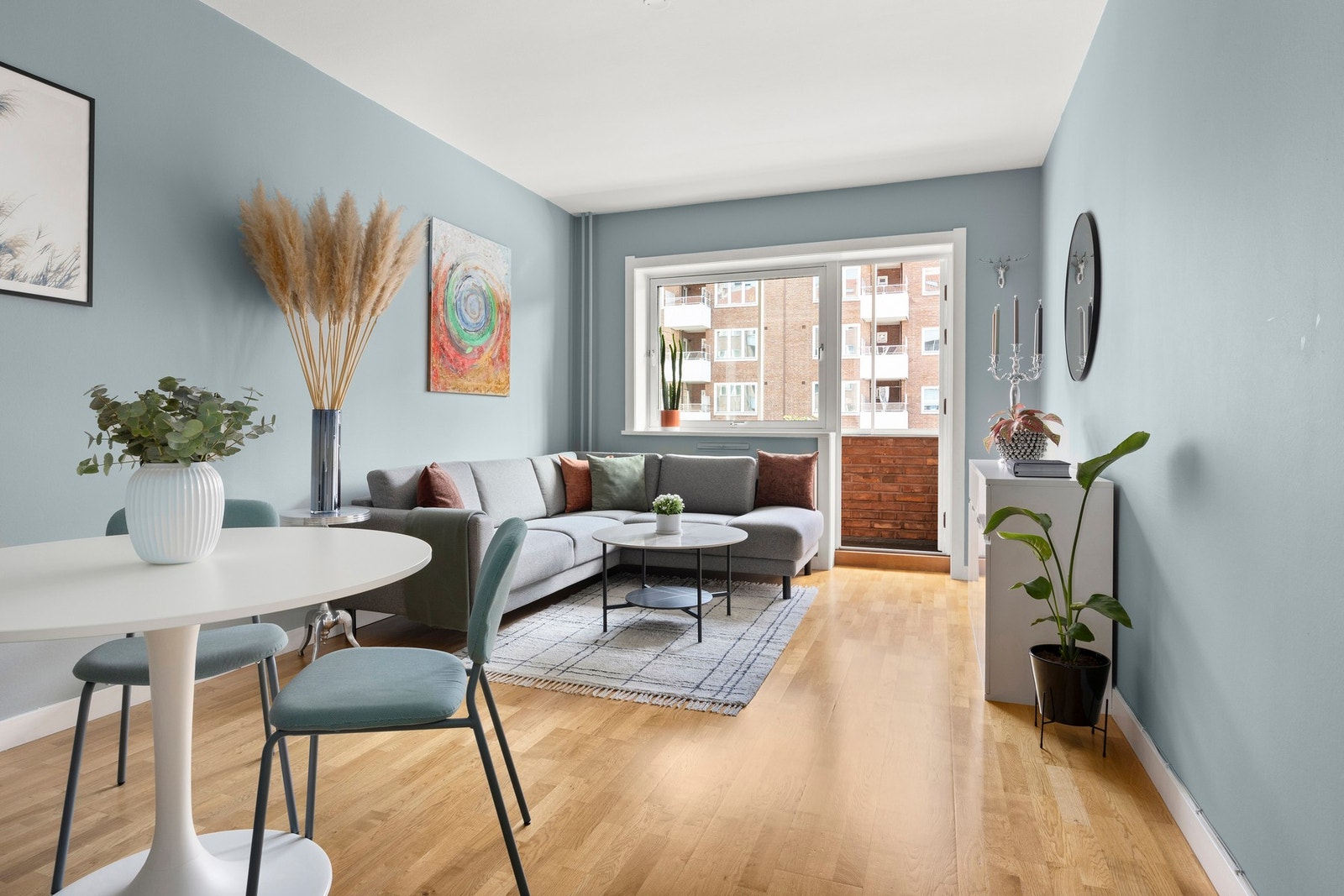 Velkommen til Trondheimsveien 105, presentert av Schala Partners avd. Carl Berner ved Torfinn Sørvang, tlf. 977 59 812. Galleribilde