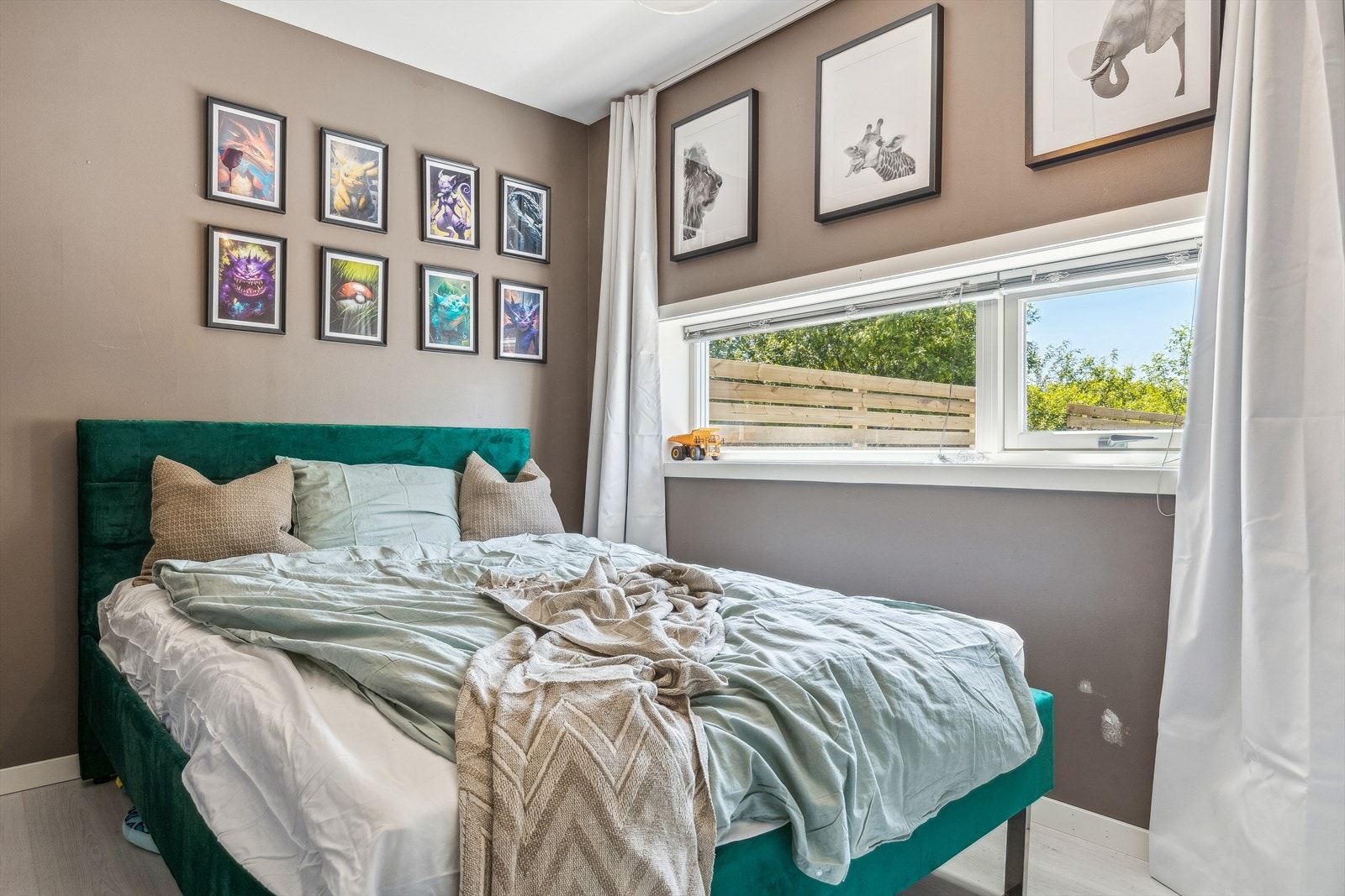 Soverom i underetasje. Galleribilde