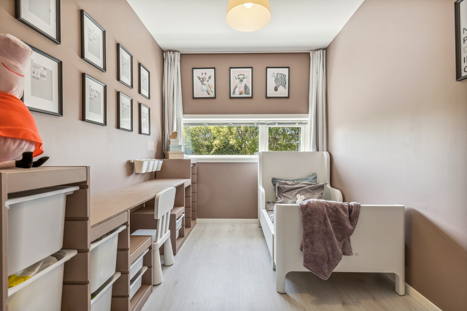 Soverom i underetasje. Galleribilde