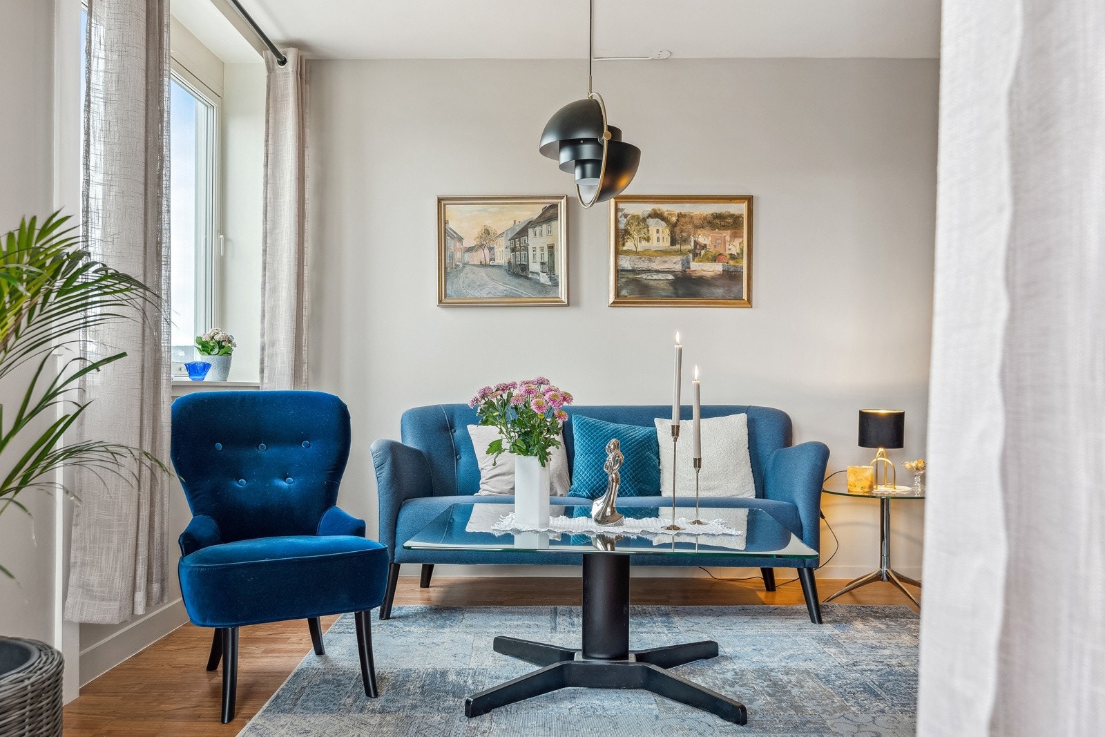 Leiligheten er nylig malt i en behagelig og moderne beigefarge. Galleribilde
