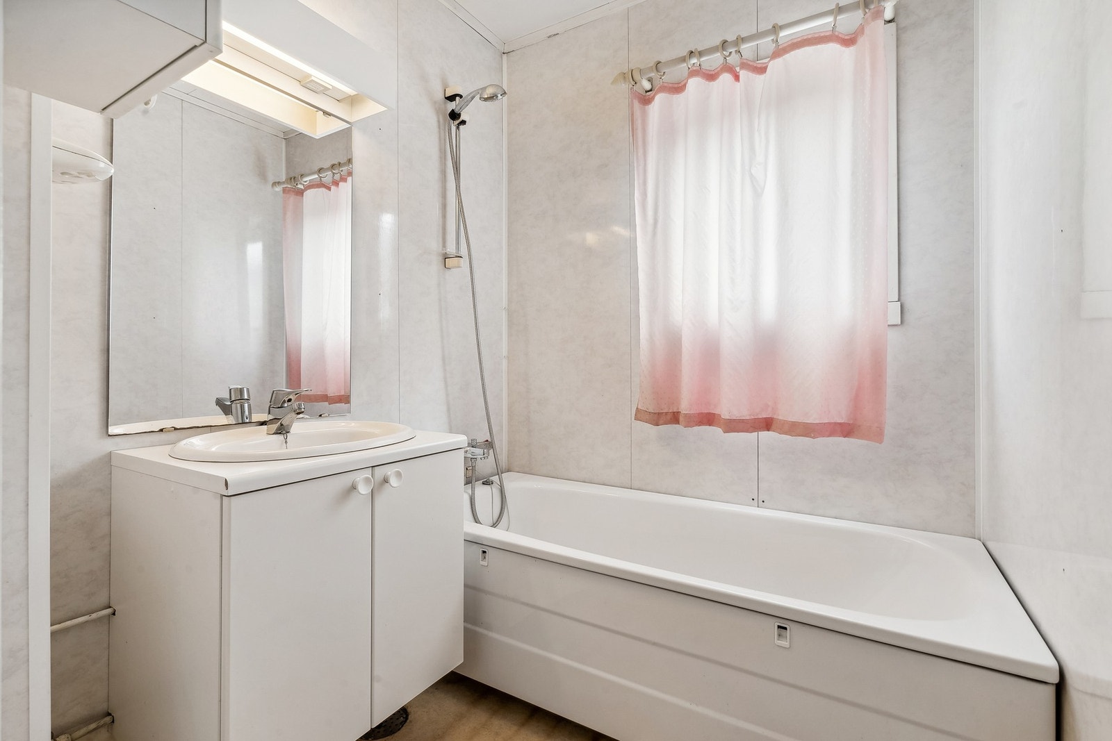 Badet i 1.etasje Galleribilde