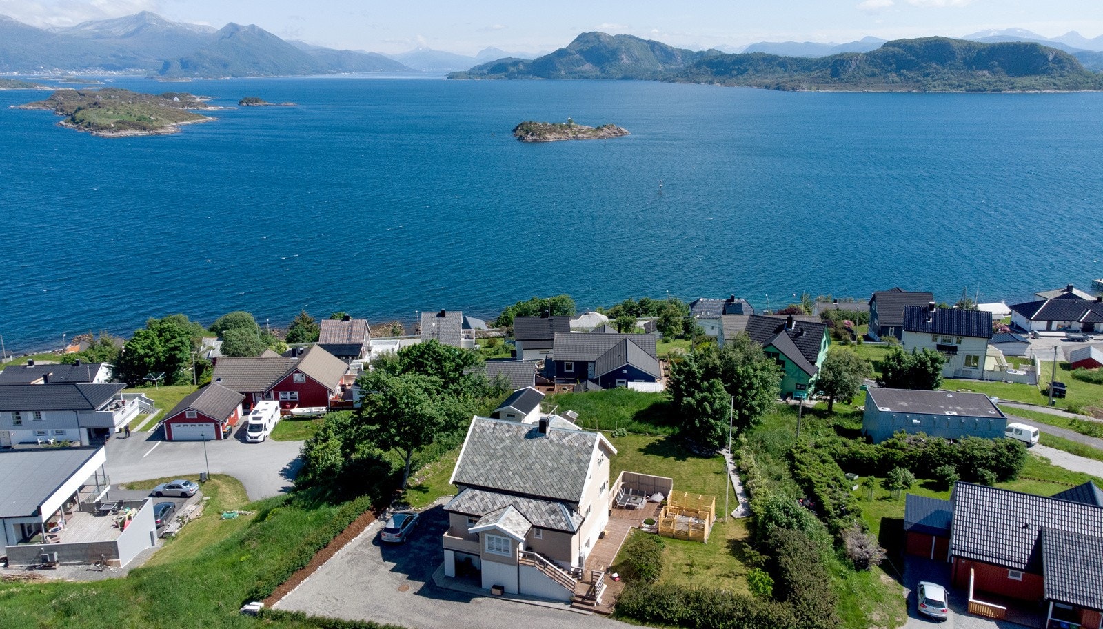 Det er barnevennlig beliggenhet og kort vei til både barnehage, skole og kollektivtransport. Galleribilde