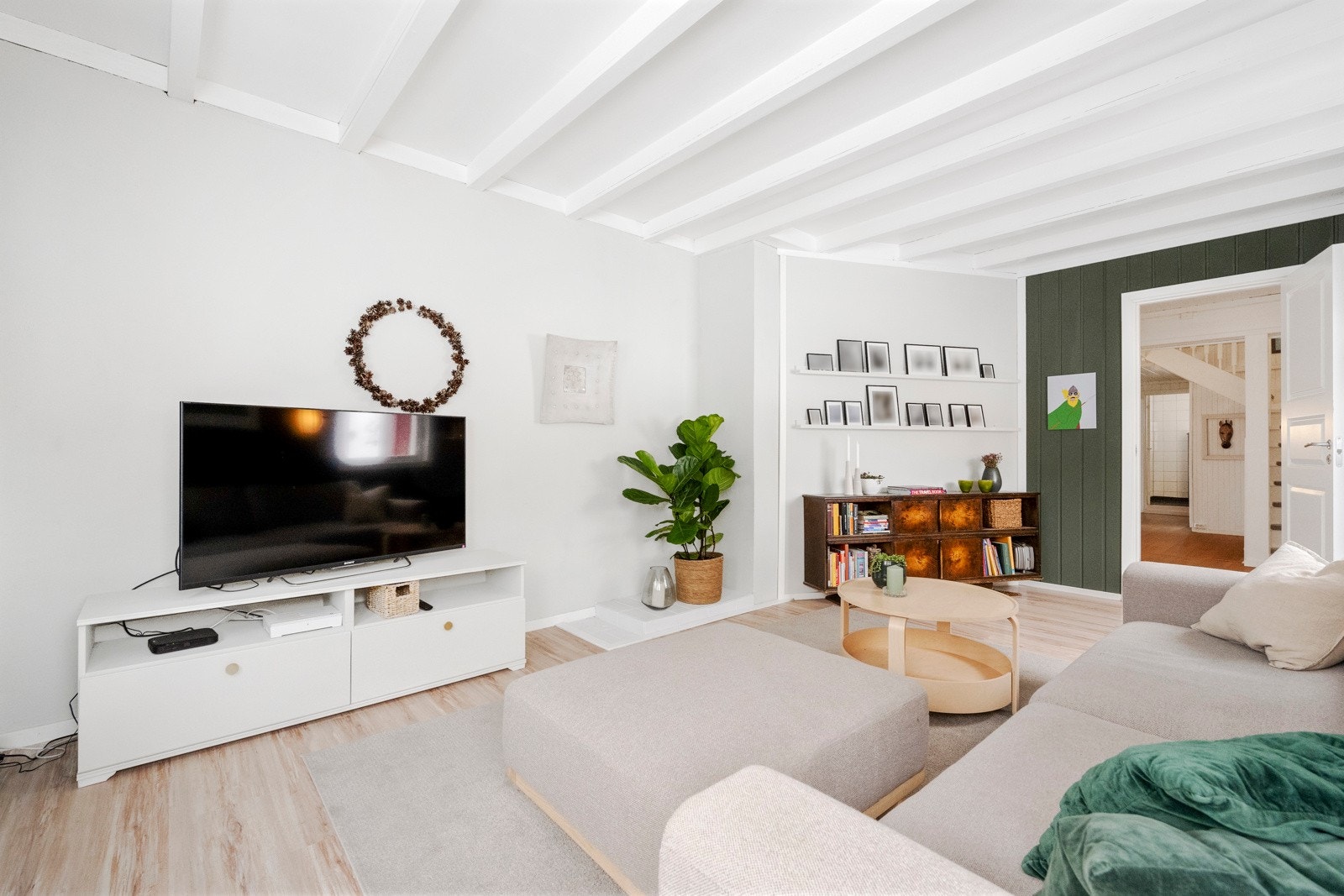 Rommet er opplyst pusset opp i 2019. Galleribilde