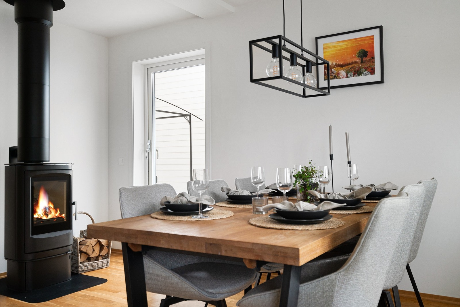 Fra stuen har man utgang til takterrassen. Galleribilde