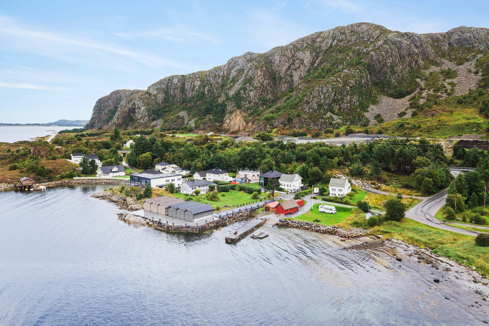 .. Dagligvarehandelen han gjøres på Kiwi, kun et par gode steinkast unna.. Galleribilde