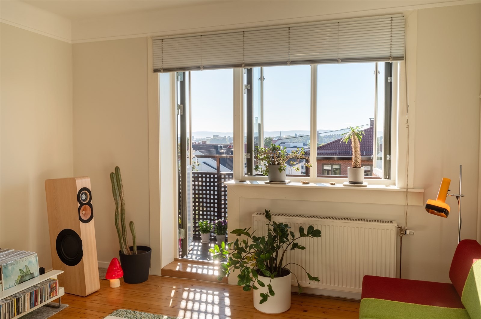 - Panoramautsikt fra leiligheten og privat balkong - Galleribilde