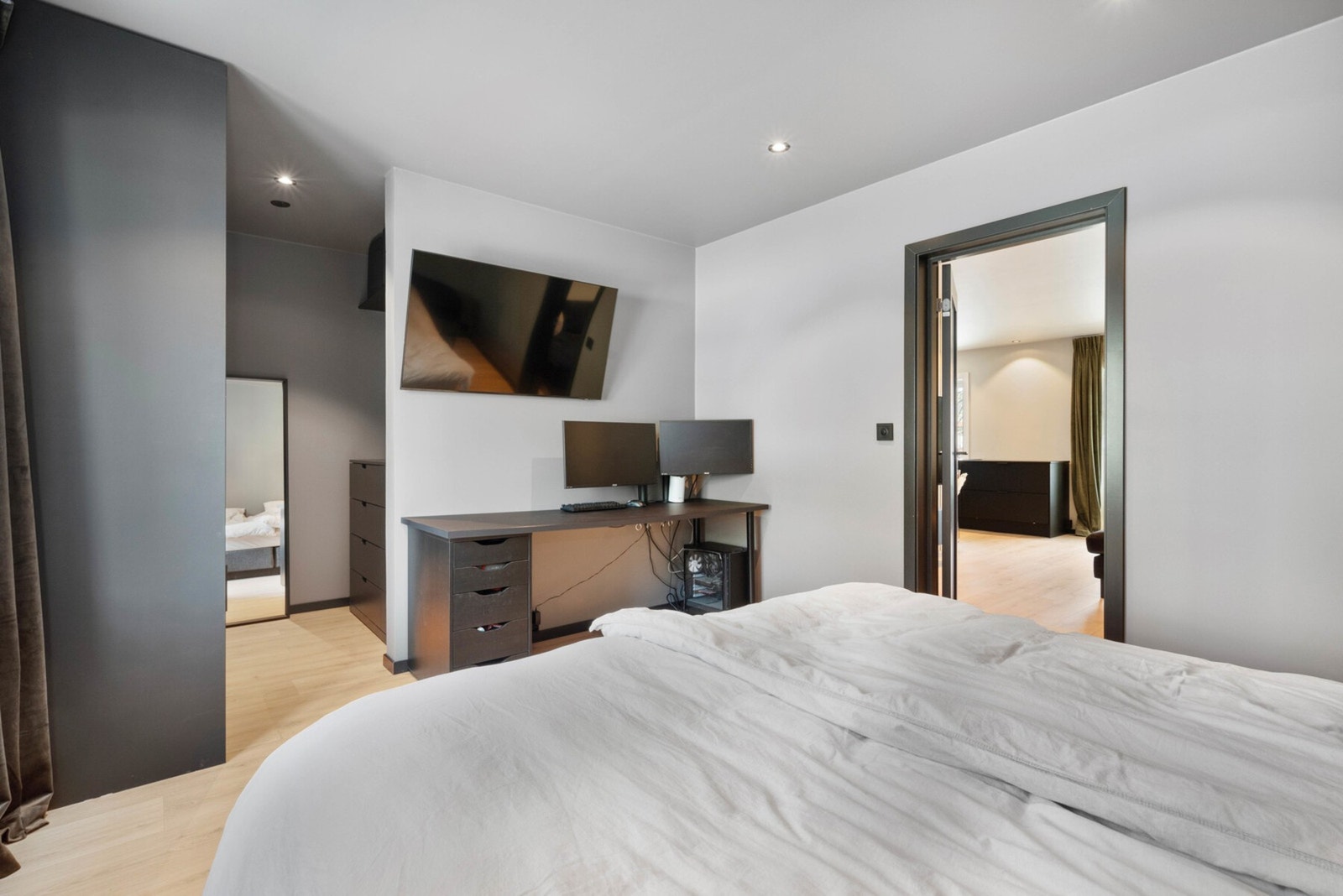 Stort soverom på 15,1 m². Galleribilde