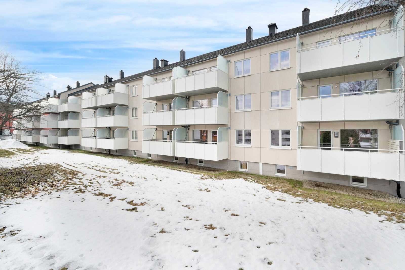 Bare 200 meter fra leiligheten har man Byåsen Butikksenter med forskjellige
servicefasiliteter. Galleribilde