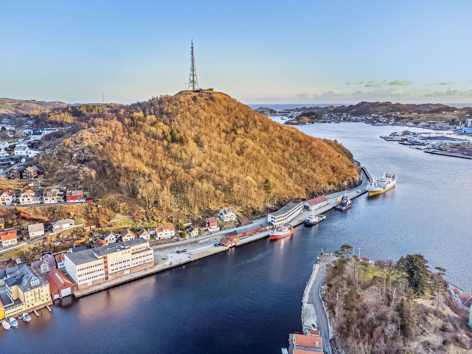 Drone: Vardberg ibakgrunnen er et populært turområde for de som bor og jobber i Egersund Galleribilde