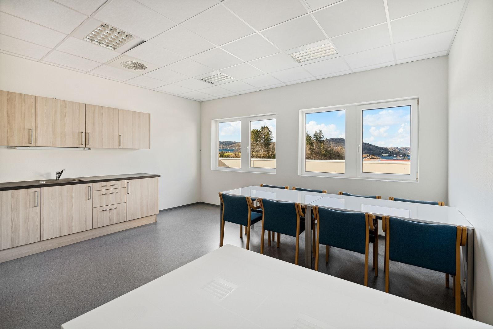 Kjøkken nr.2 / (liten kantine) Galleribilde