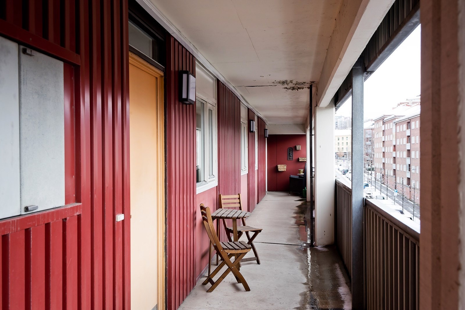 Andelen disponerer en ekstern bod på 4 m² på svalgang. Galleribilde