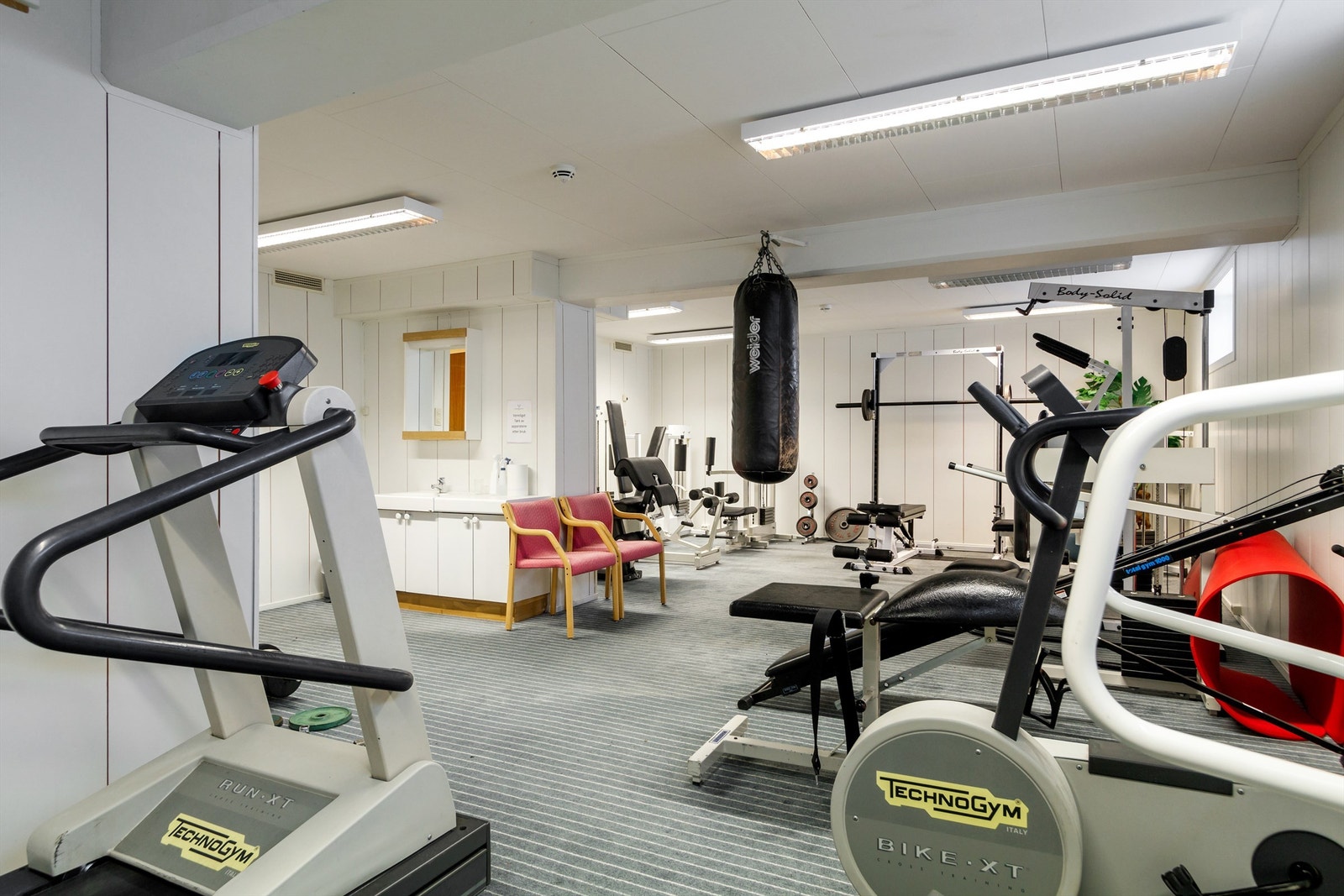 Velutstyrt, felles treningsrom. Galleribilde