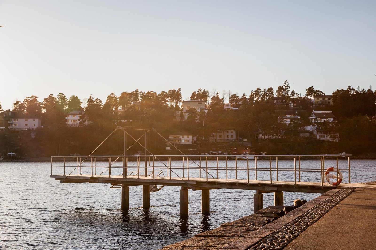 Nærhet til vakre badeplasser sommerstid som Ljansbadet, Nordstrand Bad, Katten, Hvervenbukta m.m. Galleribilde