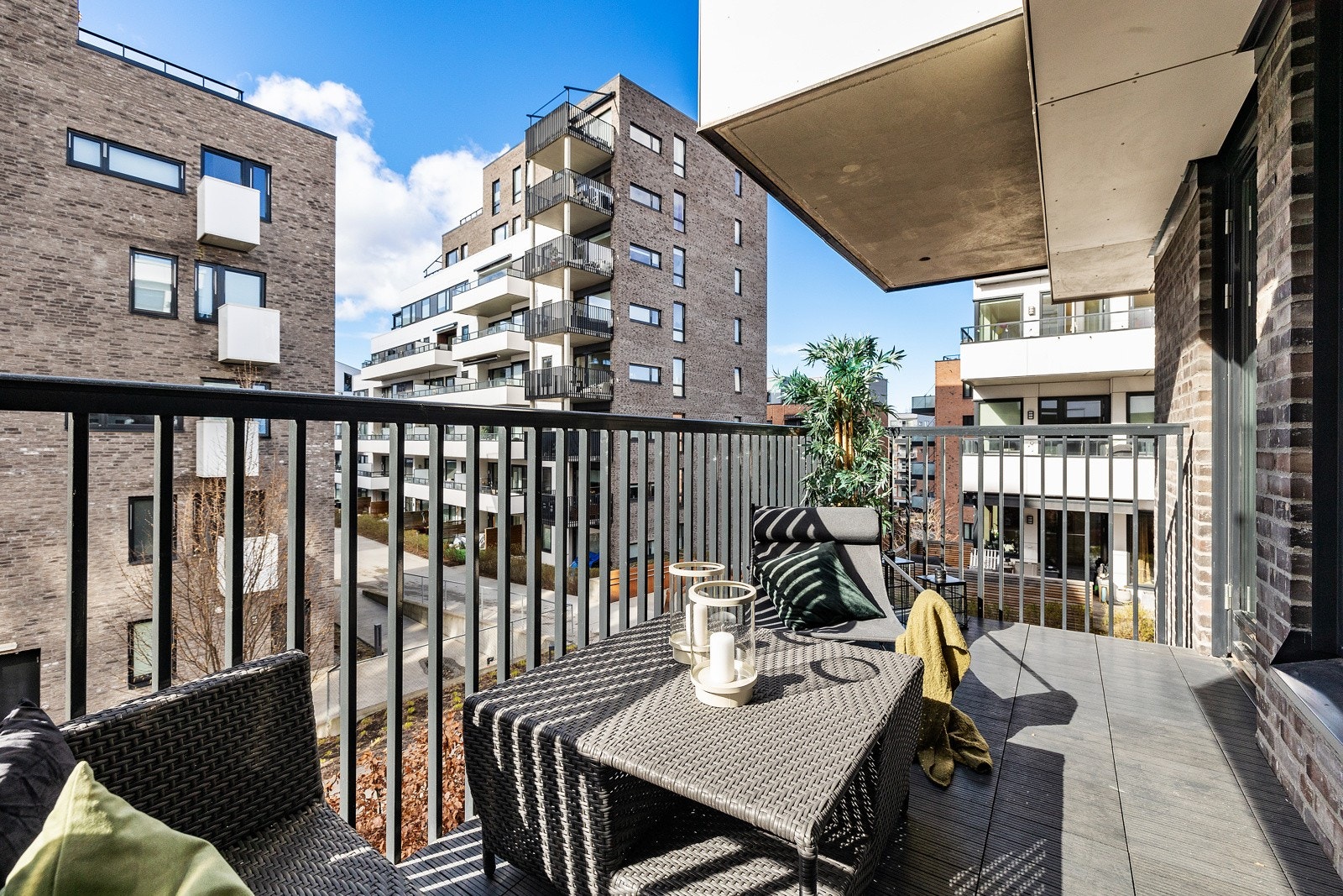 Balkong fra stuen på 8 kvm. Galleribilde