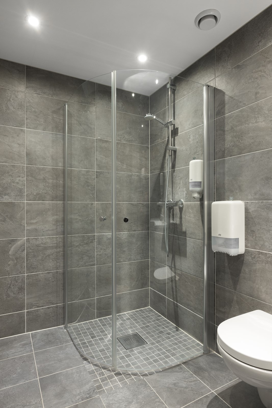 Oppvarming med vannbåren gulvvarme. Galleribilde