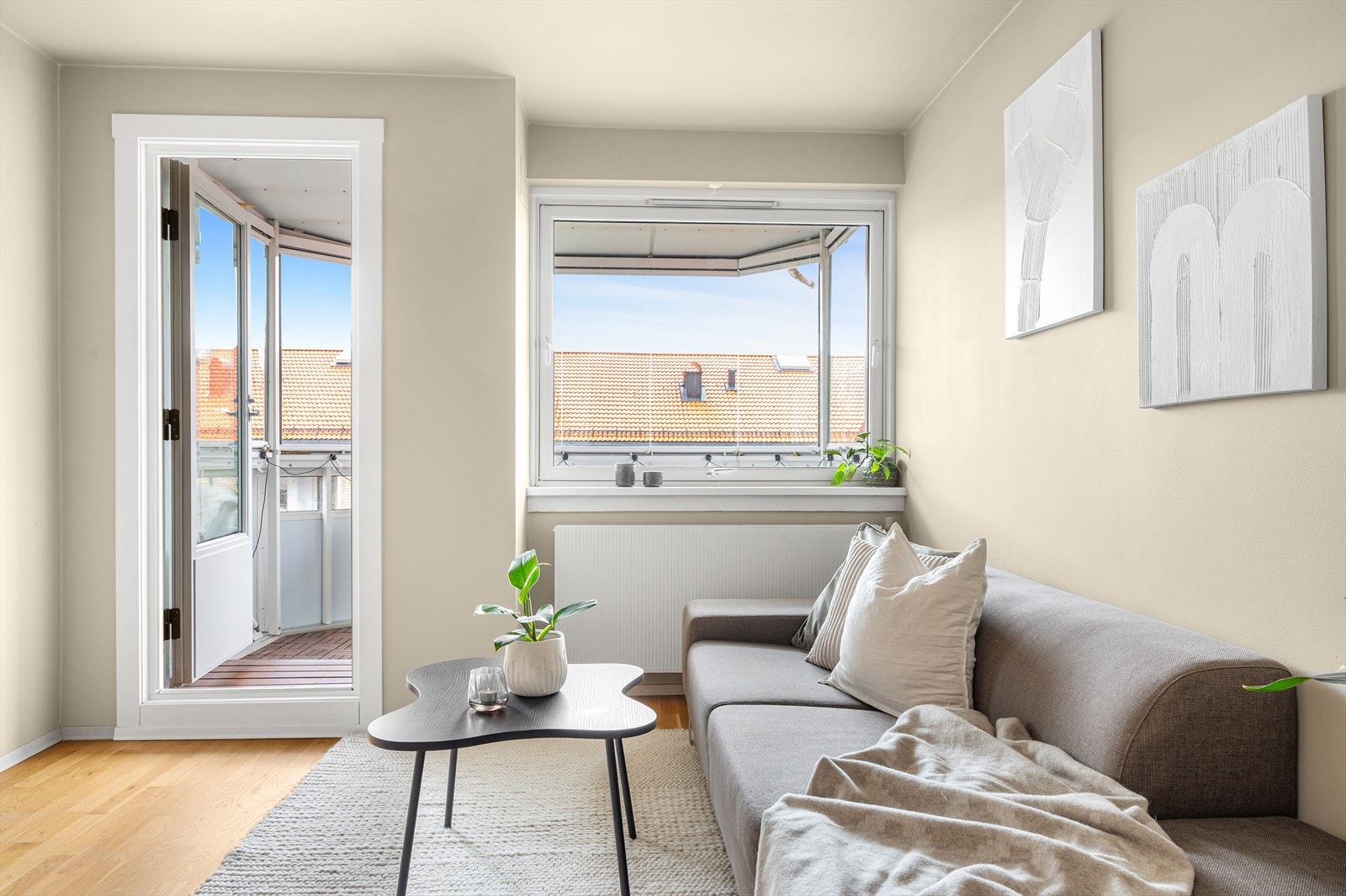 Stuen har flere møbleringsmuligheter Galleribilde