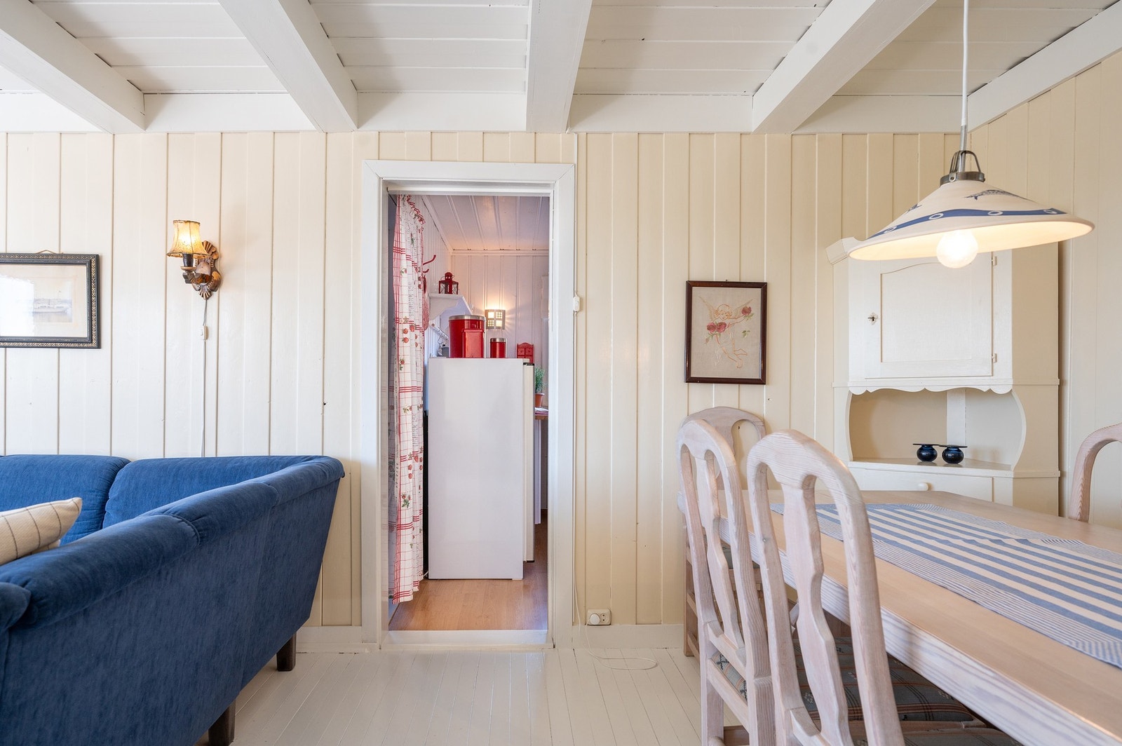 Fra stue mot kjøkken Galleribilde