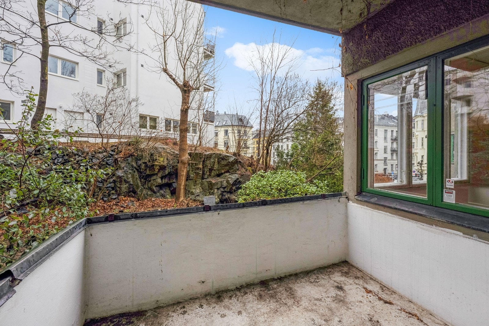 Mange muligheter på denne balkongen. Her kan du ha mange hyggelige sommerkvelder. Galleribilde