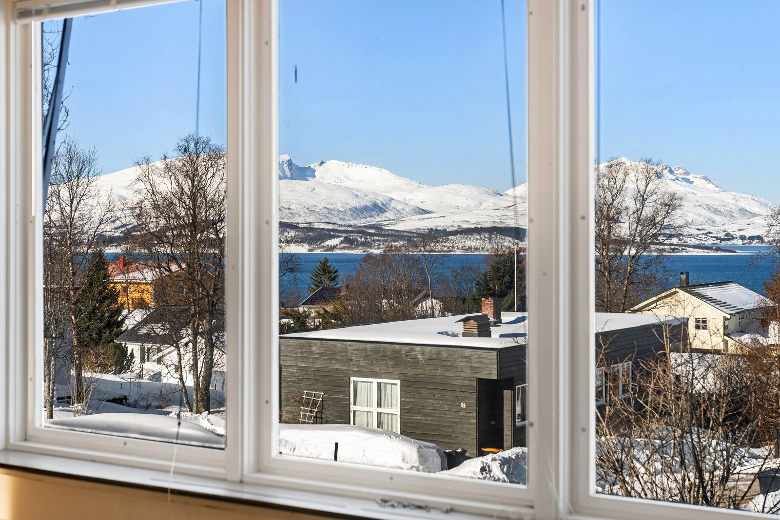 Utsikt mot Håkøya og Kvaløya!