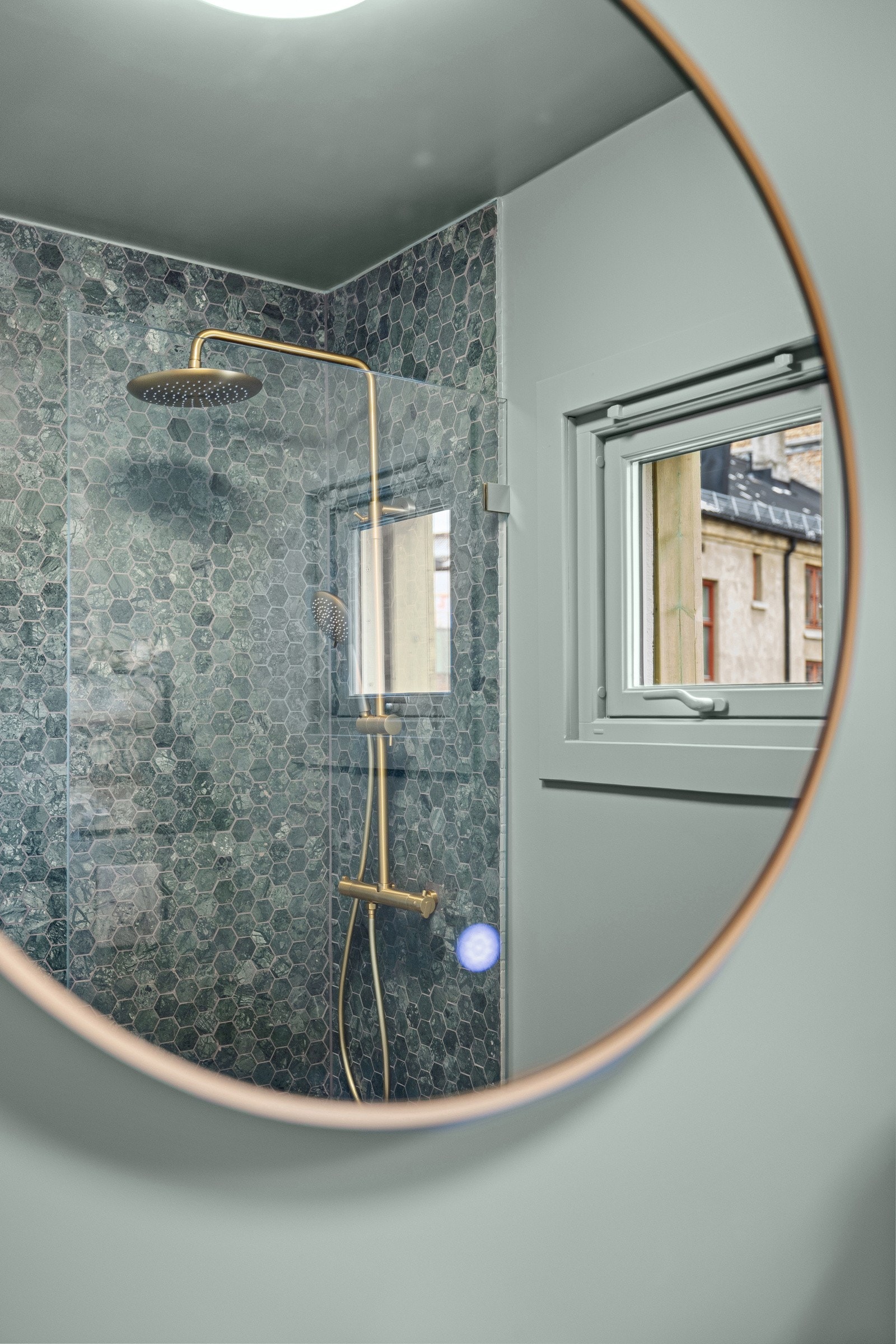 Oppvarming og varmtvann er inkludert i felleskostnadene. Galleribilde