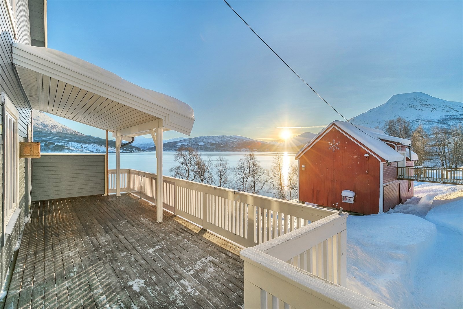 Veranda ved inngangsparti Galleribilde