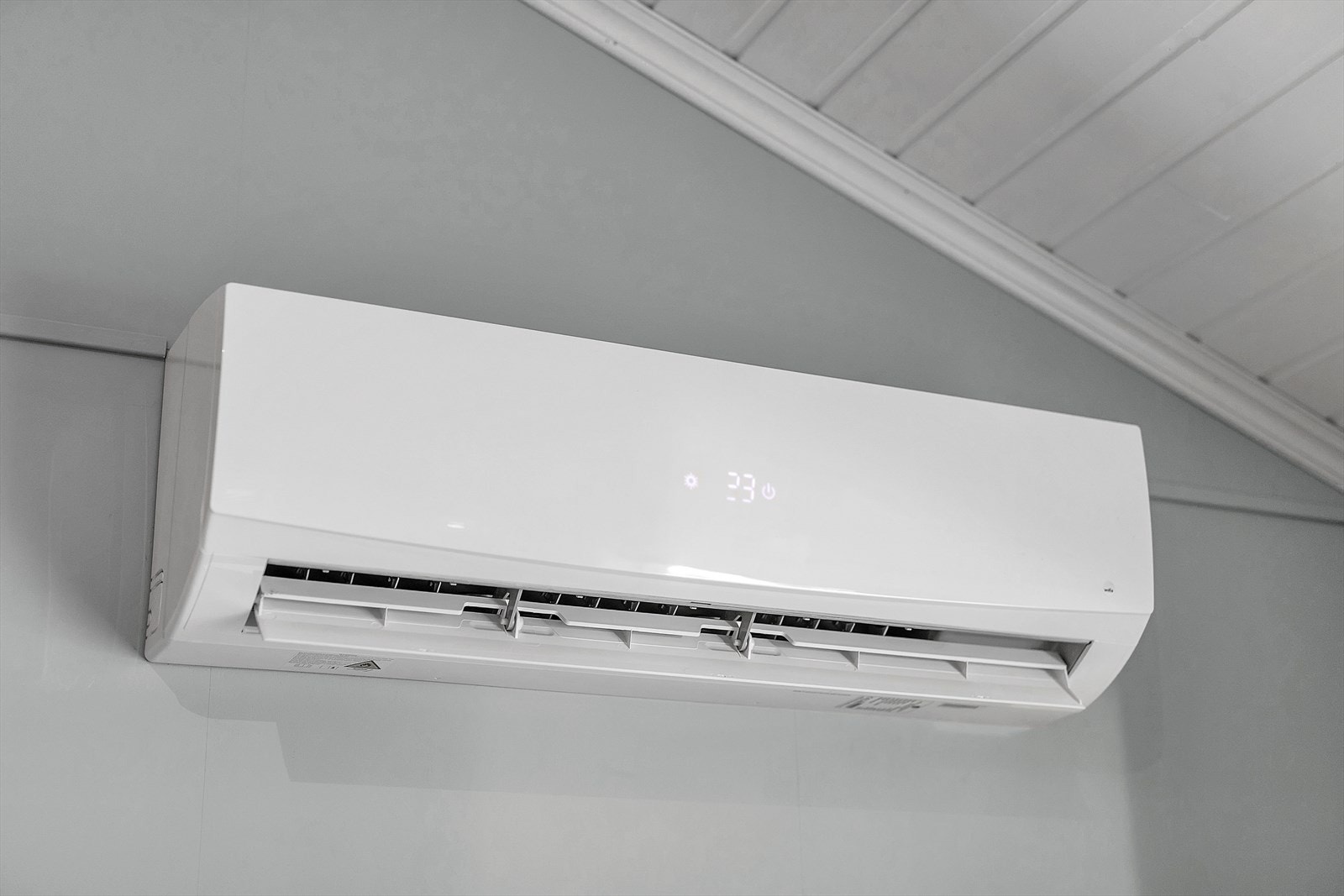 Boligen er utstyrt med 2 varmepumper, denne fra 2022 Galleribilde