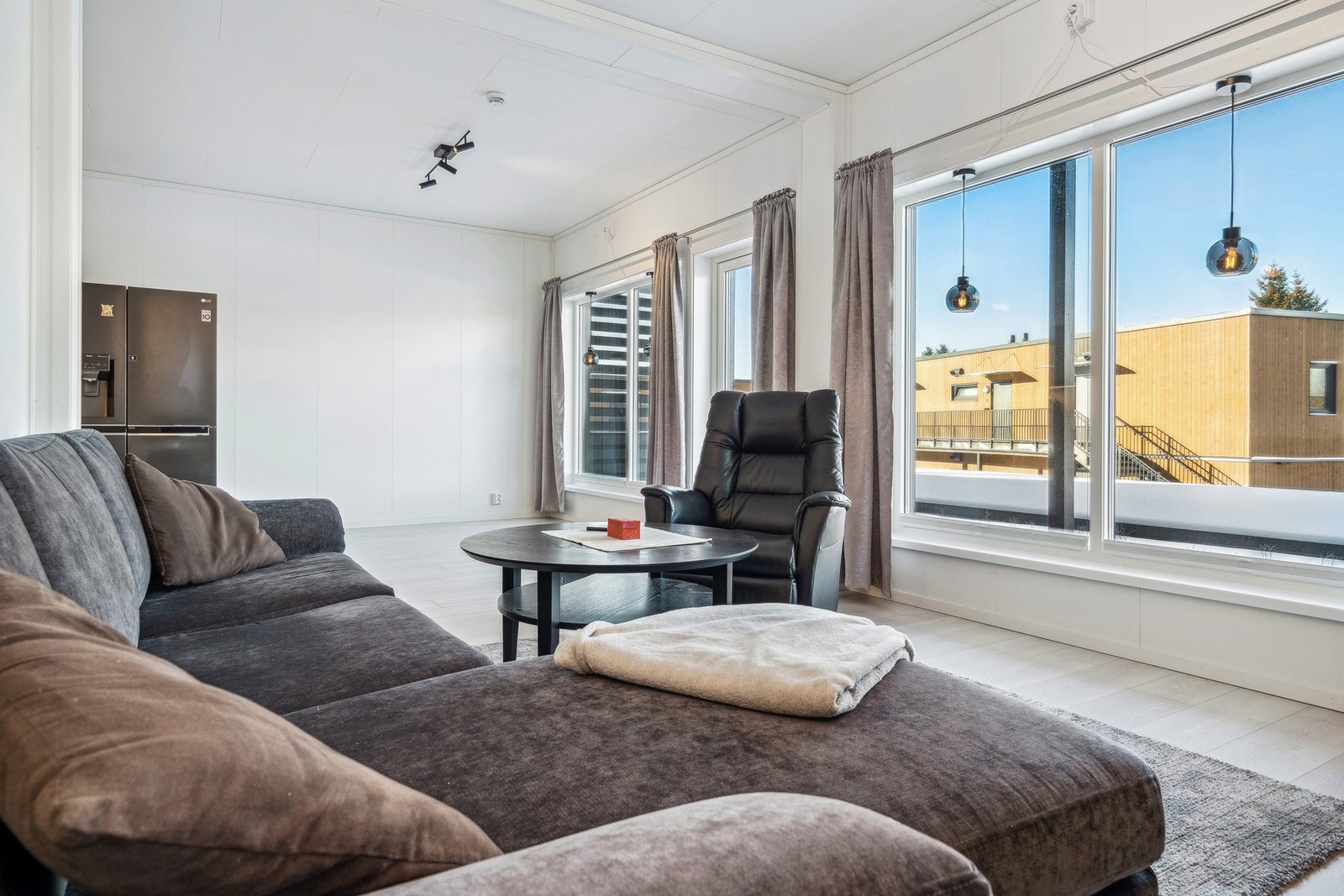 Åpen stue og kjøkkenløsning Galleribilde