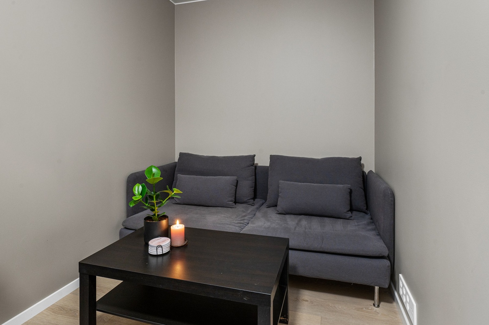 Disponibelt rom i kjeller på 14,5 kvm. Galleribilde