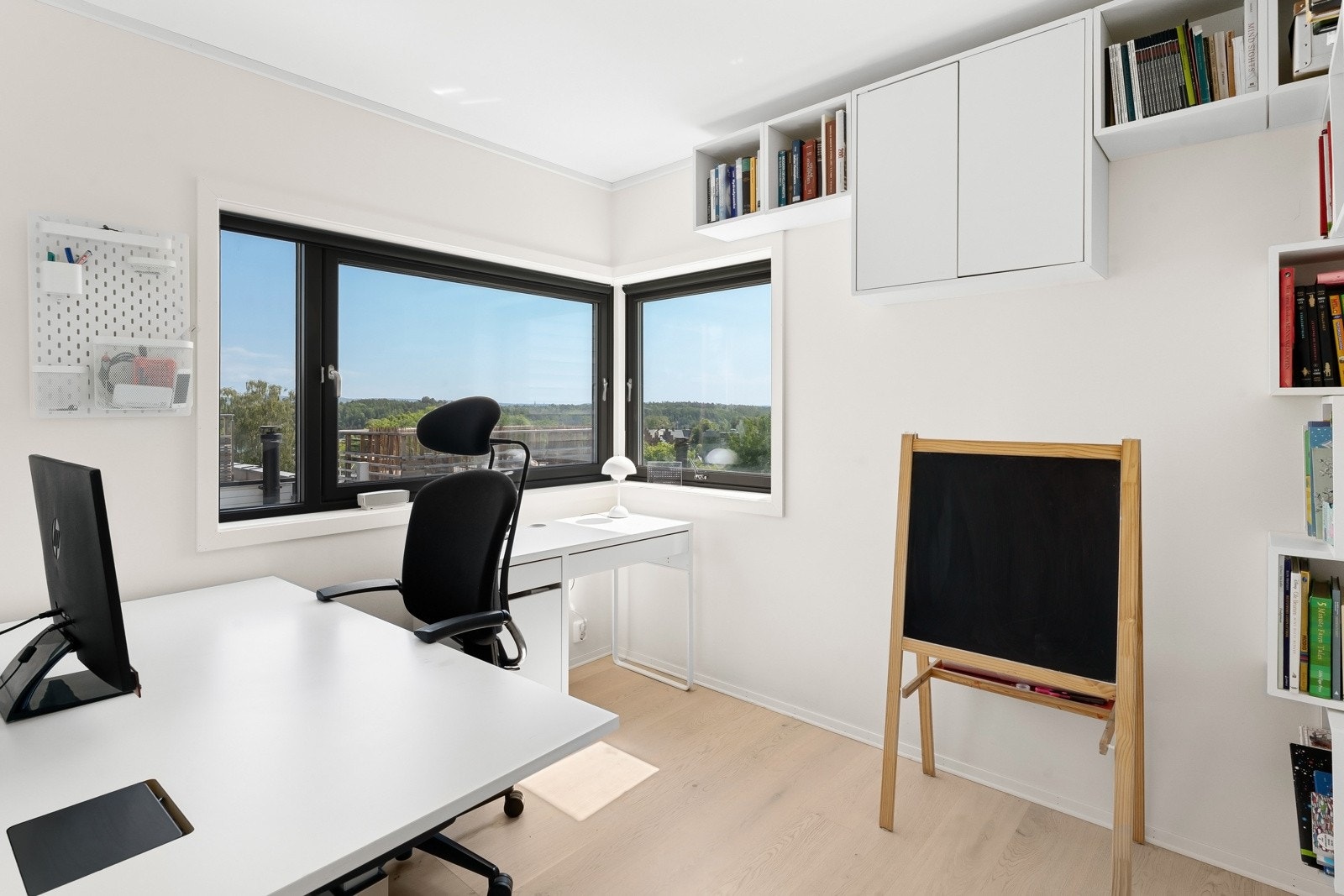 Hele fire soverom gir mange valgmuligheter til familien. Galleribilde