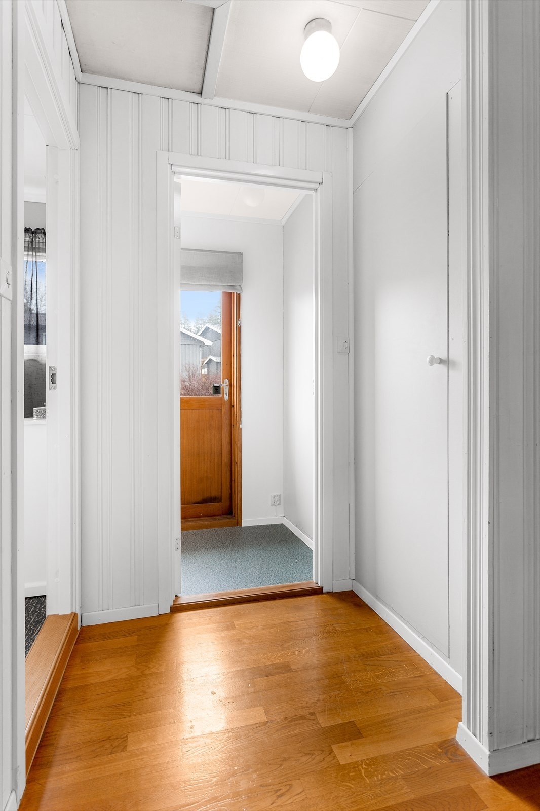 Herfra er det utgang til baksiden av huset. Galleribilde