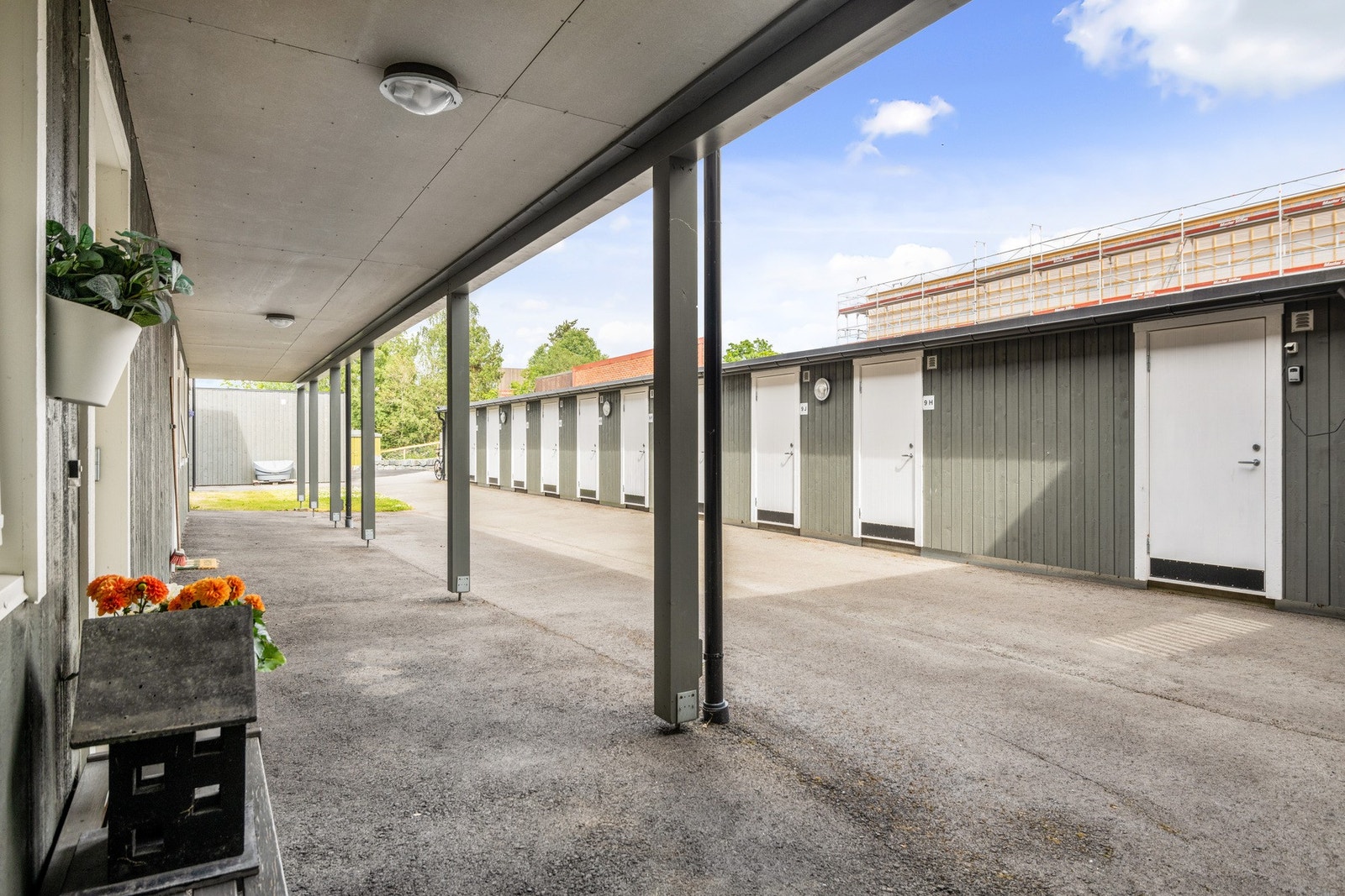 Leiligheten disponerer også en utvendig sportsbod. Galleribilde