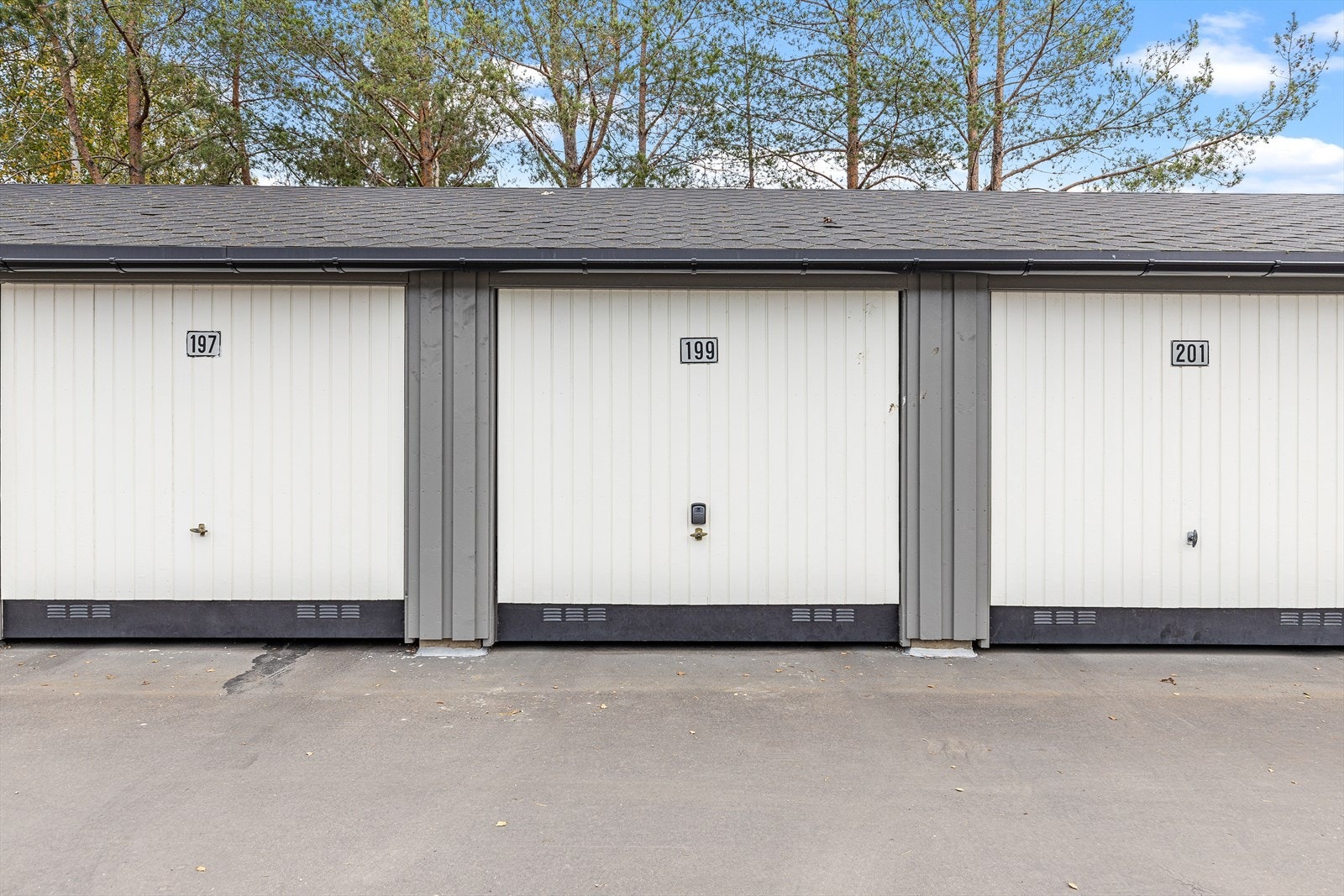 Leiligheten disponerer en garasjeplass Galleribilde