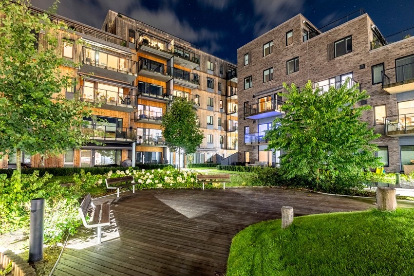 Lys og moderne 3-roms selveier, solrik balkong, heisadkomst og parkering i felles garasjeanlegg. Galleribilde