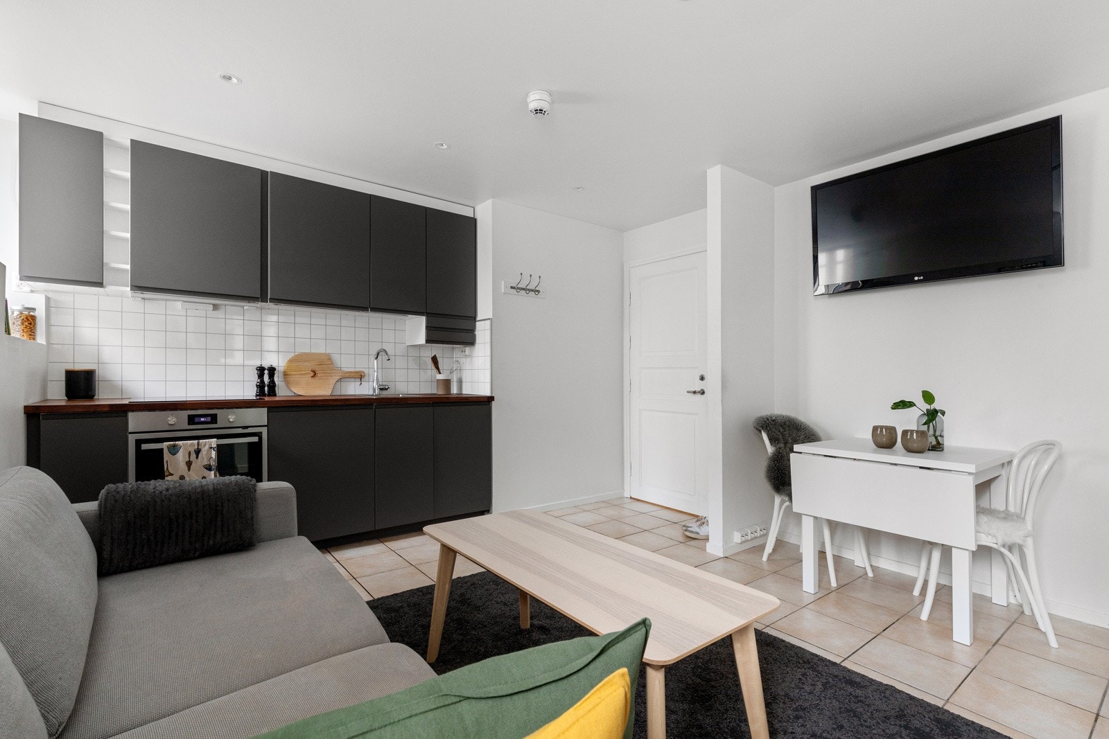 Dette er et flott oppholdsrom med varmekabler i gulv. Galleribilde