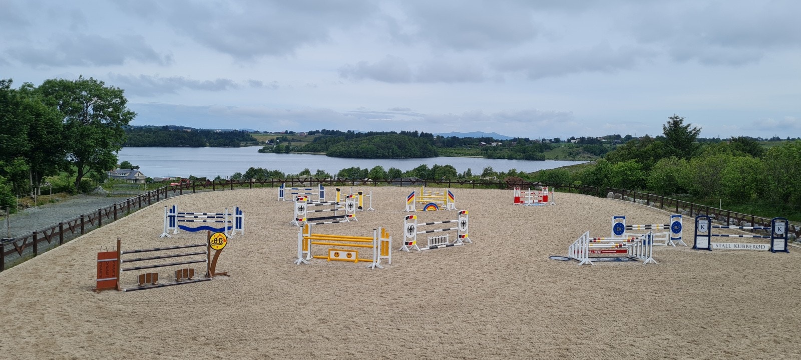 Utendørs ridebane Galleribilde