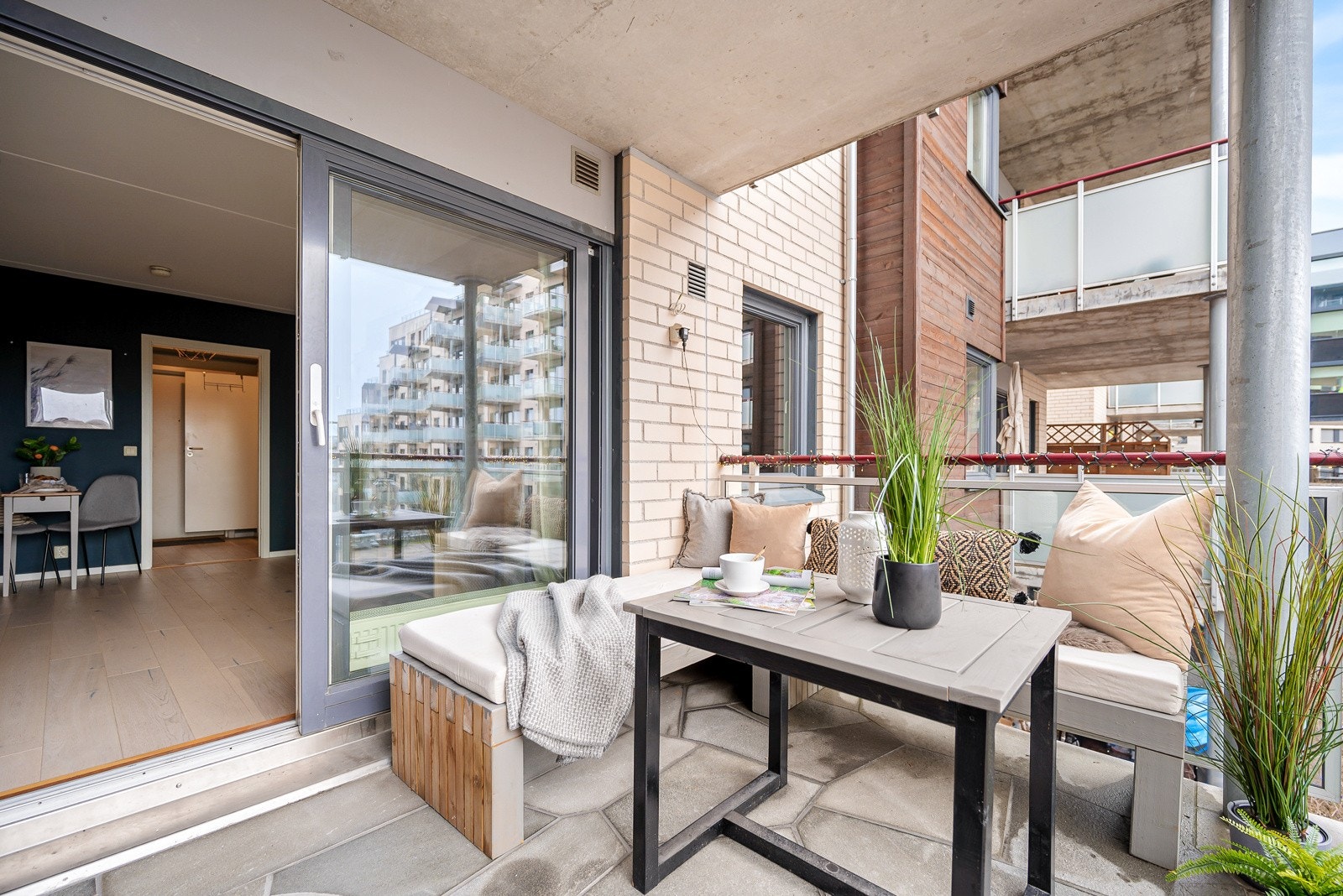 Da er dette definitivt leiligheten for deg! Med på kjøpet får du en stor og solrik balkong vendt inn mot gårdsrom. Galleribilde