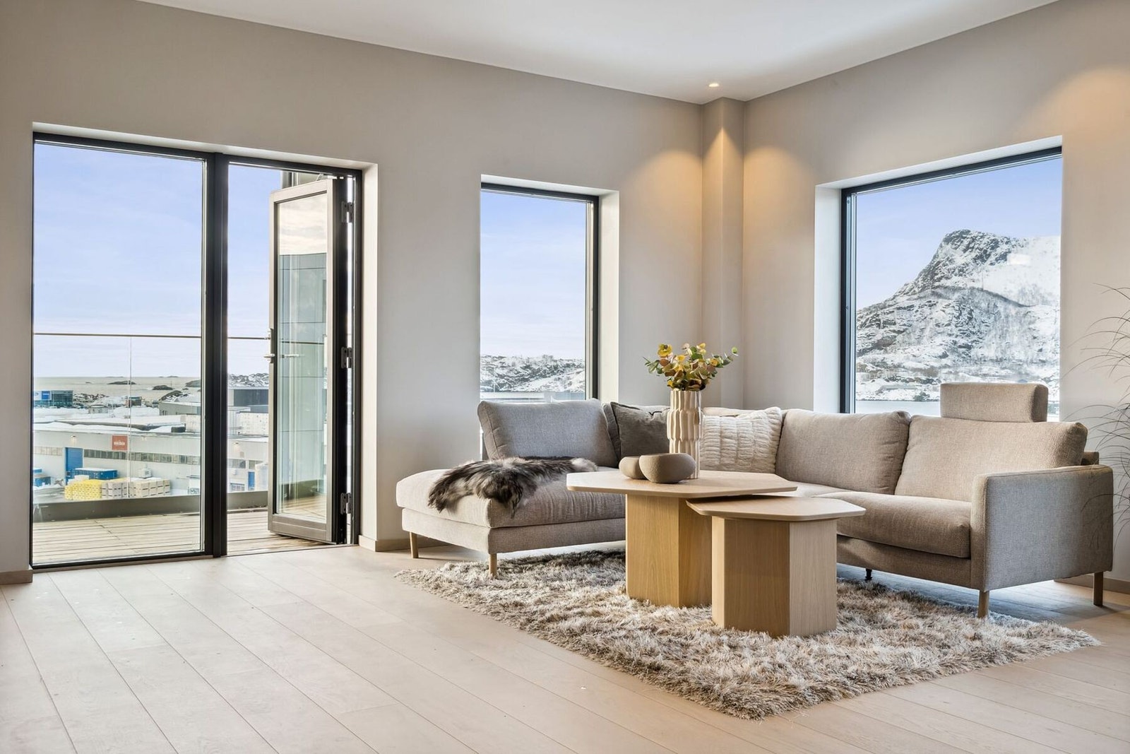 God plass til sofagruppe. Her kan det møbleres på mange måter. Galleribilde