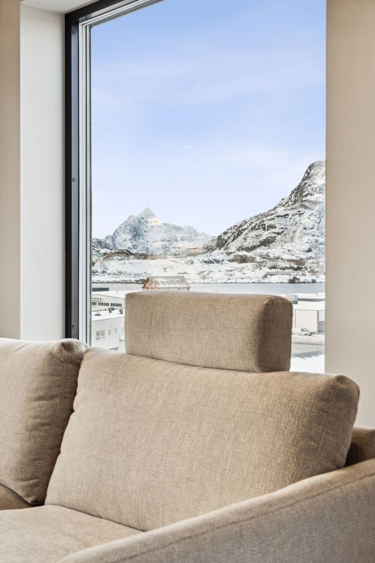 Utsikt til Vågakallen. Galleribilde