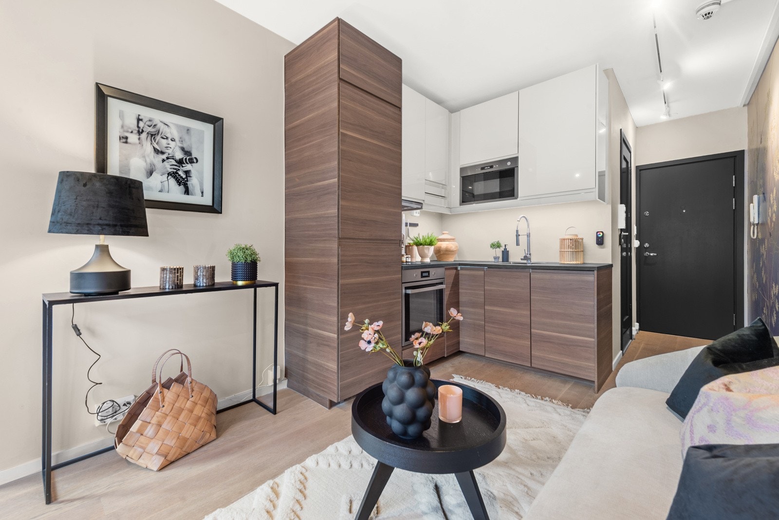 Det ble montert nytt kjøkken i 2018 med integrerte hvitevarer. Galleribilde