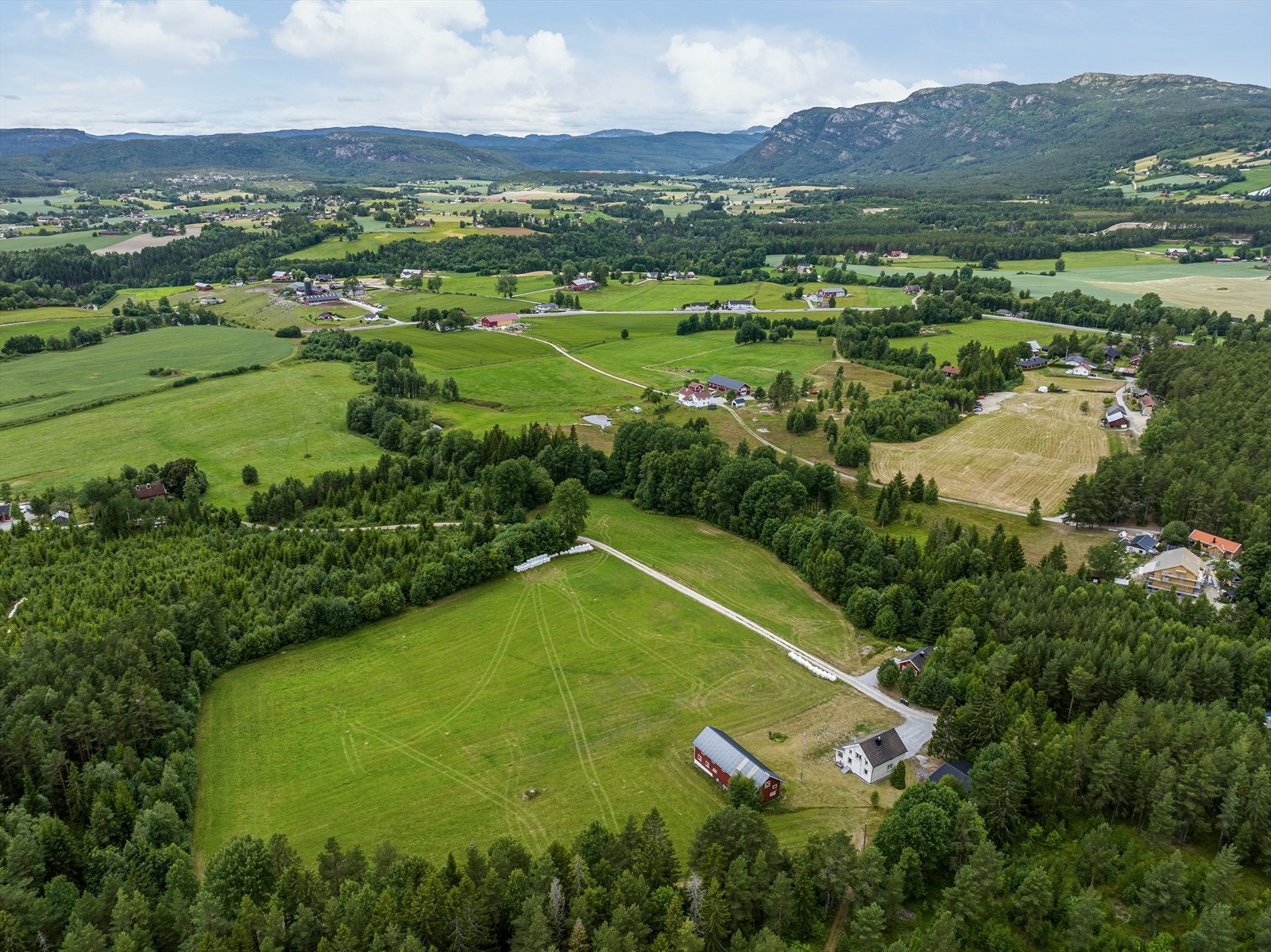 Innen gangavstand ligger den populære vannparken Bø Sommarland, med lek og moro for hele familien. Galleribilde