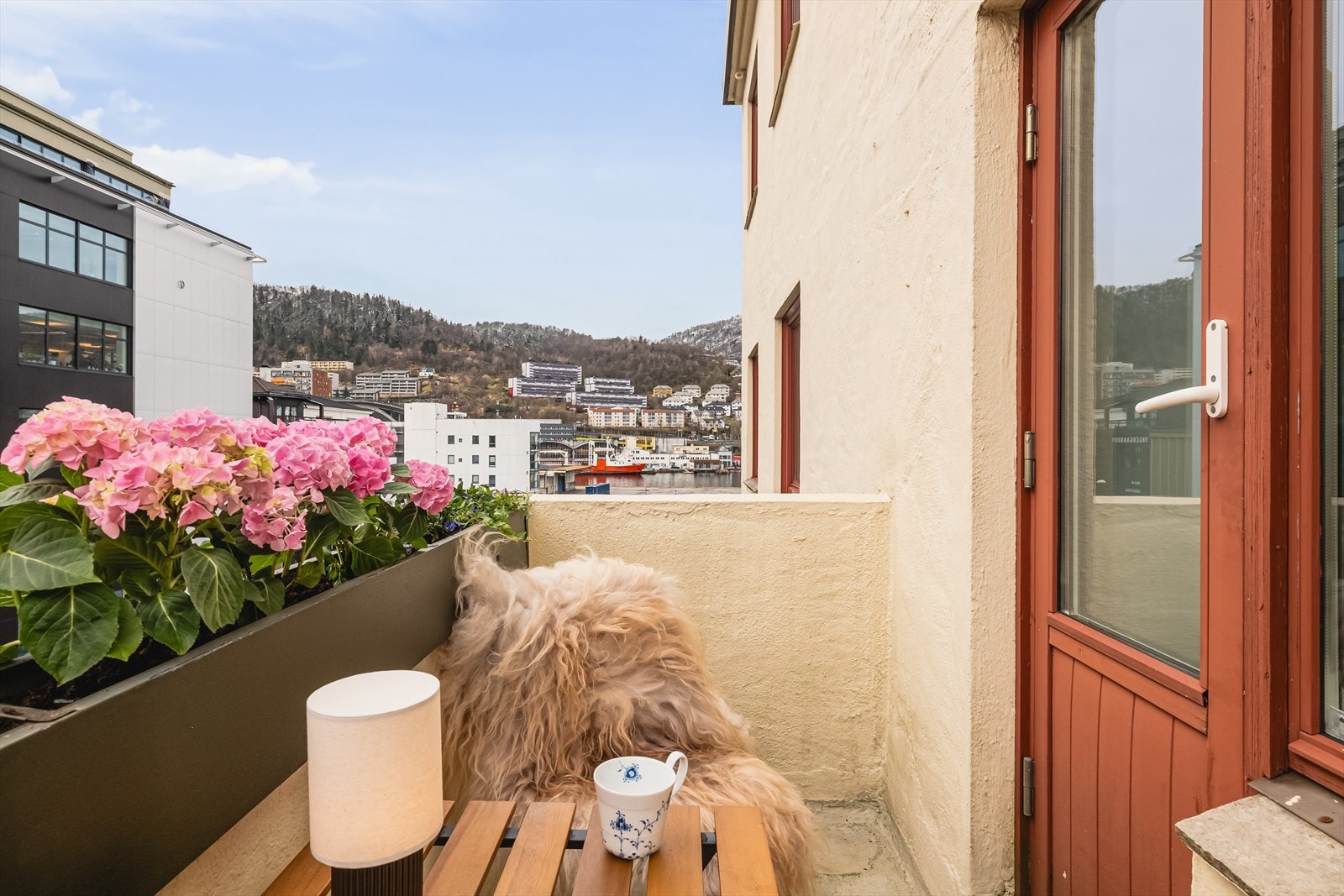 En trivelig balkong. Galleribilde