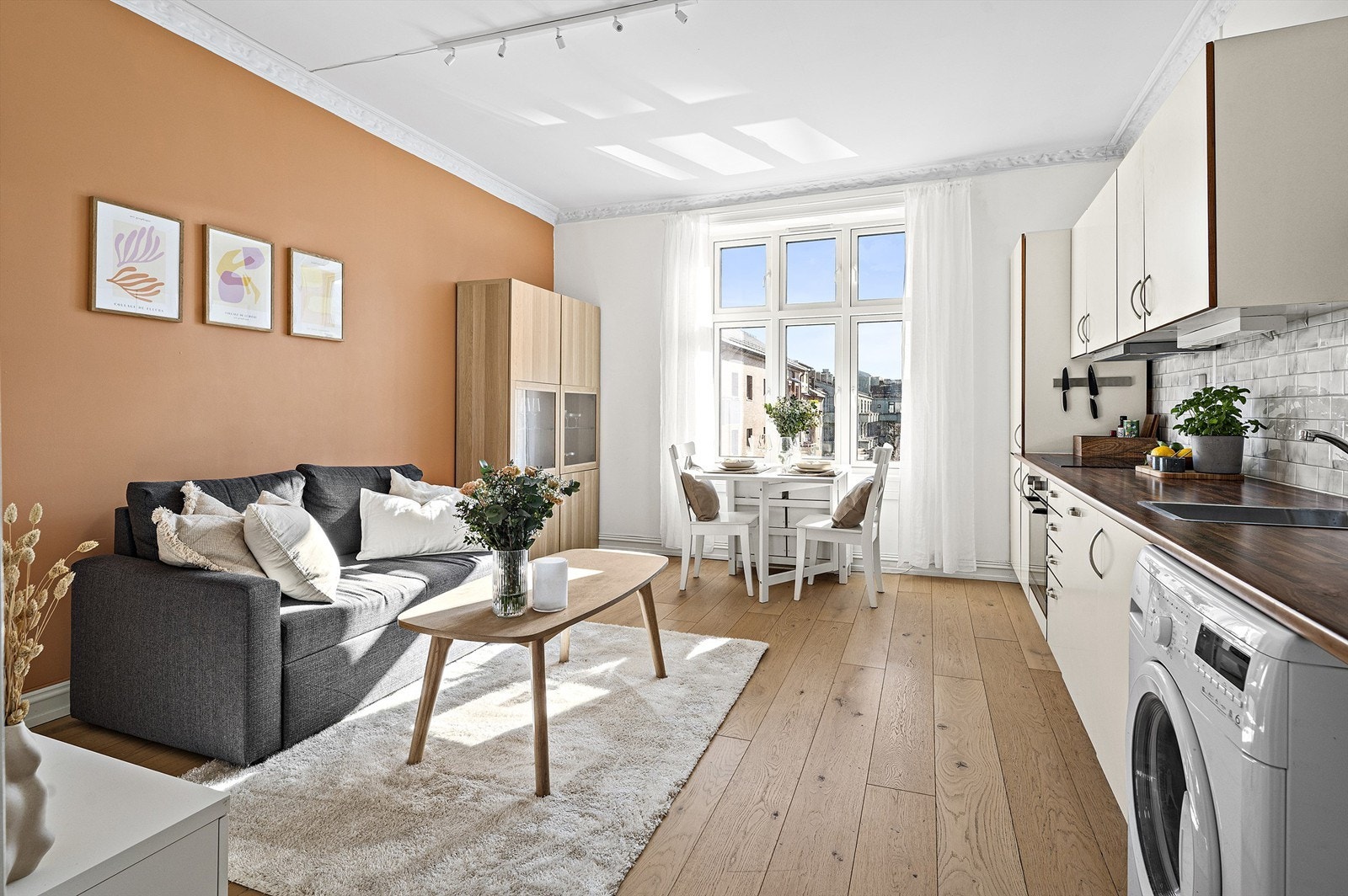 Lys og pen 2-roms toppleilighet med sentral og attraktiv beliggenhet på Majorstuen! Galleribilde