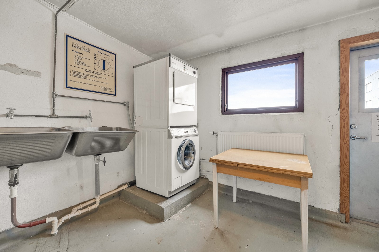Felles gratis vaskeri Galleribilde