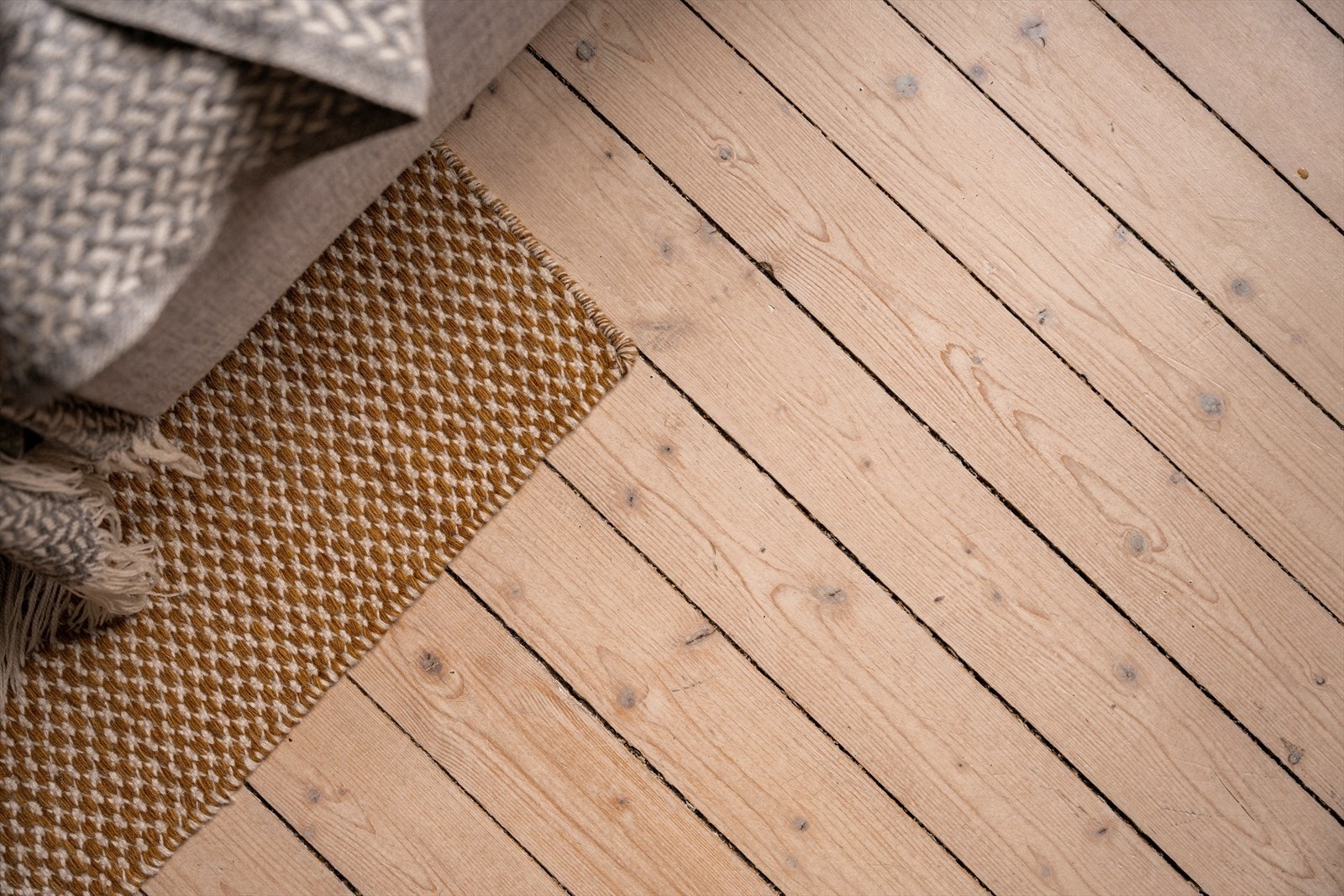 Leiligheten har flott originalt gulv. Galleribilde