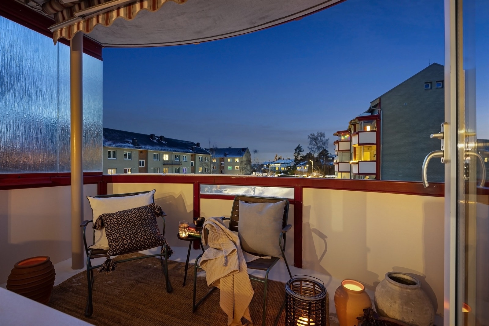 Her har du plass til sittegruppe og grill. Galleribilde